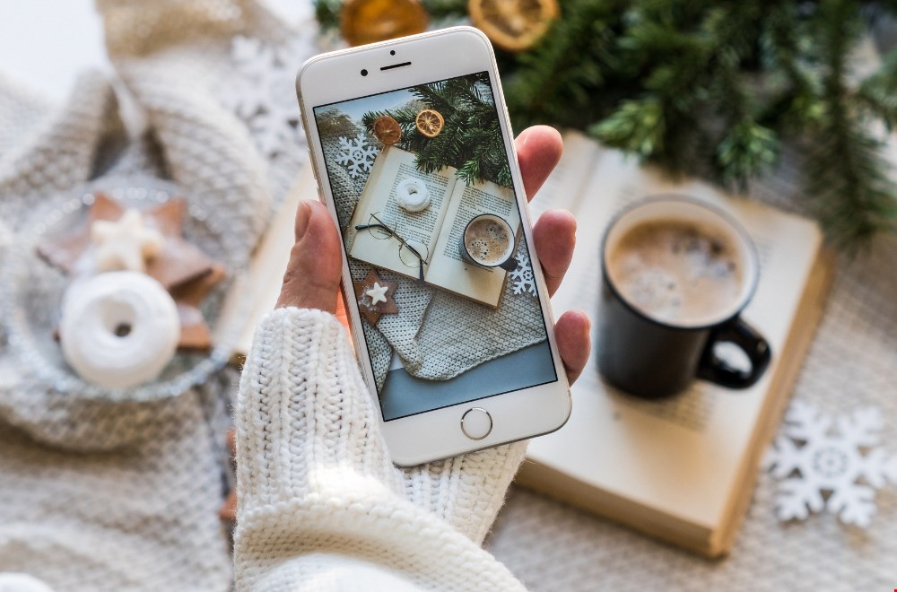 Weekendje weg geregeld: altijd online met een goedkoop sim only abonnement